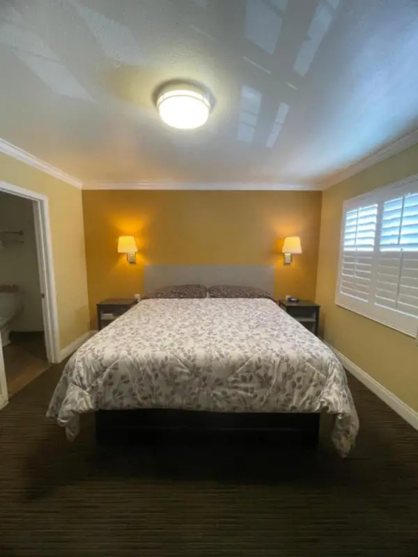 Timberline Motel 10
