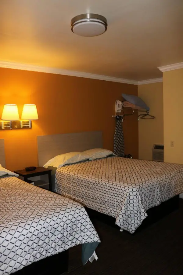 Timberline Motel 4